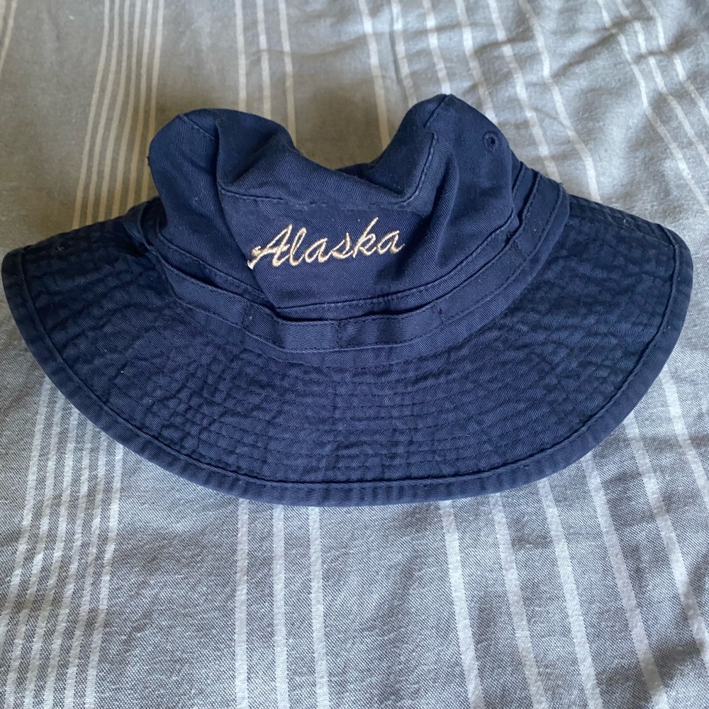 Vintage Alaska bucket hat
